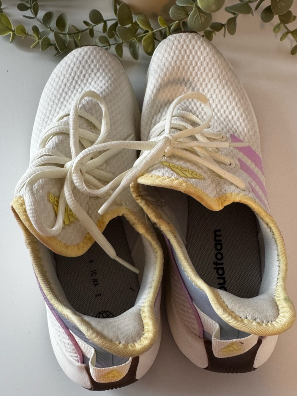 Adidas women running sneakers white pink stripe cloudfoam size 7 - Picture 4 of 6